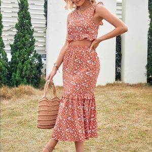 Floral Print Shirred Tie Back Crop Top & Ruffle Hem Skirt